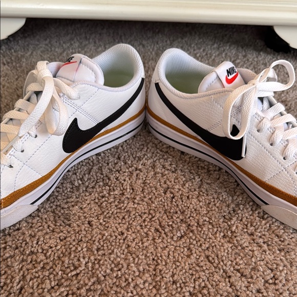 Nike Court Legacy Next Nature - Women’s size 7 - Picture 12 of 16